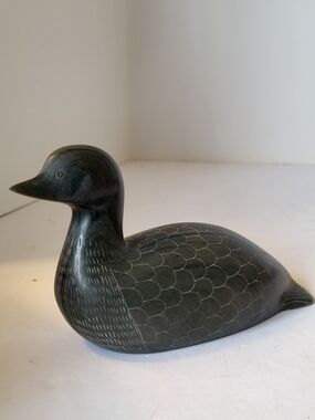 Vintage Sanikiluaq Inuit Handcarved Soapstone Loon Signed Johnassie Ippak
